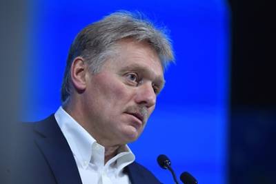 Дмитрий Песков - Андрей Клишас - Кремль призвал принять меры для борьбы с поддельными сертификатами о вакцинации - lenta.ru - Россия