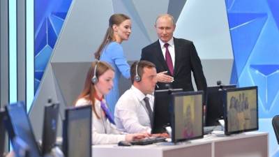 Владимир Путин - Дмитрий Песков - Без посредников: Песков рассказал, кого исключили из участия в Прямой линии - 5-tv.ru - Россия