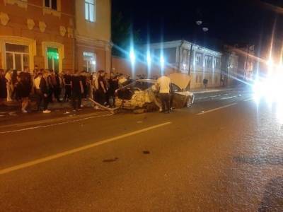 Водителем, въехавшим в группу людей в центре Тюмени, оказался сотрудник ГИБДД - znak.com - Тюмень - Тюменская обл.