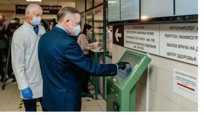 Александр Беглов - Губернатор Беглов прошел ревакцинацию через 4 месяца после первой инъекции - piter.tv - Санкт-Петербург