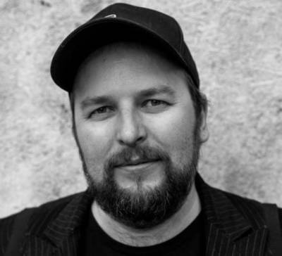 Дмитрий Билан - Режиссёр клипов поп-певицы МакSим скончался после заражения COVID-19 - gazeta.a42.ru