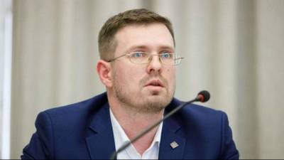 Игорь Кузин - Санврач Украины объяснил, почему чиновников вакцинируют препаратом от Pfizer - sharij.net - Украина