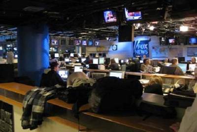 Ведущий телеканала Fox News рассказал о слежке спецслужб США за его программой - versia.ru - США