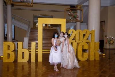 Некоторые выпускные в Сочи обошлись в 550 тысяч рублей - kuban.mk.ru - Сочи
