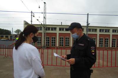 Жителям и гостям Твери рассказали об IT-преступлениях на вокзале - tver.mk.ru - Тверь