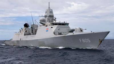 Нидерланды заявили о планах обсудить с Россией инцидент с кораблем Evertsen - iz.ru - Россия - Крым - Израиль - Голландия