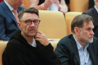 Сергей Шнуров - Шнуров назвал причину нежелания становиться депутатом Госдумы: Маленькая зарплата - mk.ru