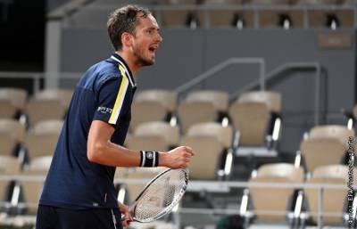 Даниил Медведев - Roland Garros - Томми Пол - Россиянин Медведев вышел в третий круг Roland Garros - sport-interfax.ru - Москва