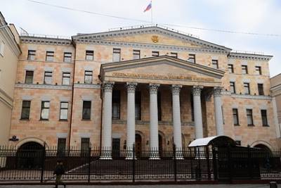 Смерть российской школьницы на отдыхе в летнем лагере проверит прокуратура - lenta.ru - Волгоград - Волгоградская обл.