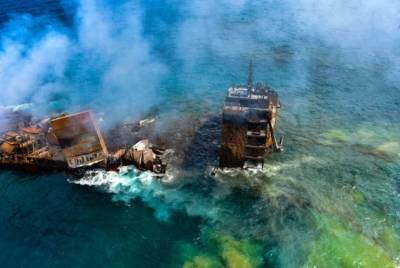 Официальные лица Шри-Ланки готовятся к разливу нефти с тонущего корабля - enovosty.com - Шри Ланка