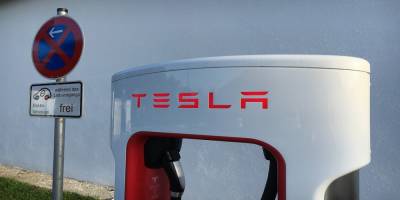 Илон Маск - Tesla вернулась к идее открыть собственные рестораны на зарядных станциях - nep.co.il