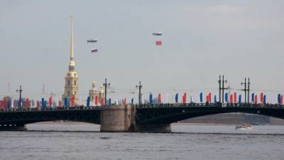 В Петербурге перекрыли движение по Дворцовому мосту - delovoe.tv - Санкт-Петербург - Петербург