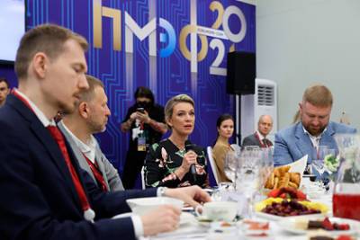 Марья Захарова - Алексей Венедиктов - Захарова ответила перебившему ее Венедиктову фразой «вы не на "Эхе Москвы"» - lenta.ru - Москва - Царьград