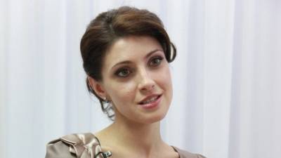Анастасия Макеева - Кровоизлияние и обморок: у Макеевой начались проблемы со здоровьем после свадьбы - 5-tv.ru