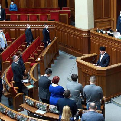 Рада отклонила законопроект о запрете нацистской символики на Украине - radiomayak.ru - Киев