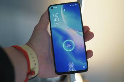 Перечислены ошибки при зарядке смартфона - lenta.ru
