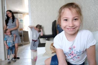 Профессиональная семья из Новосибирска: «Эту песню я посвещаю своей родной маме Тане, а другую пою тебе» - tayga.info - Новосибирск