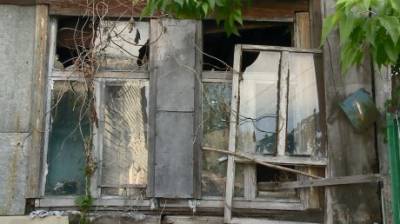 Жители улицы Тельмана боятся соседства с заброшенным домом - penzainform.ru