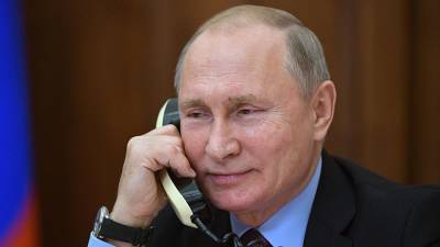 Владимир Путин - Рауль Кастро - Путин поздравил Рауля Кастро с 90-летним юбилеем - iz.ru