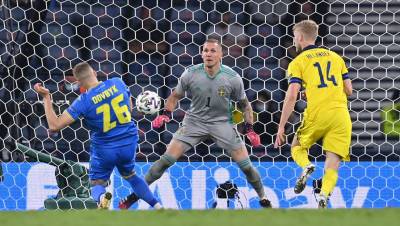 Андрей Шевченко - Игрок сборной Швеции сравнил поражение от Украины в 1/8 финала Евро с ножом в сердце - gazeta.ru - Украина - Англия - Швеция