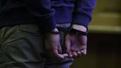 В Петербурге мужчина открыл стрельбу по людям из окна - iz.ru - Москва - Россия - Санкт-Петербург - Израиль