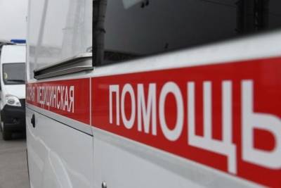 В Астрахани на площади Ленина трицикл протаранил коляску с малышо - volg.mk.ru - Астрахань
