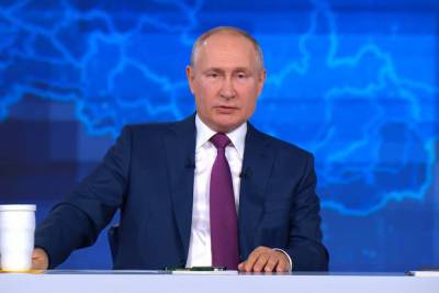 Владимир Путин - Путин о телефонных мошенниках: они просто подонки, с этим нужно бороться - mk.ru - Россия - Красноярск