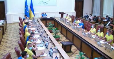 Ольга Стефанишина - Денис Шмыгаль - Украина завершает подготовку к внедрению COVID-сертификатов, — Шмыгаль - dsnews.ua - Украина