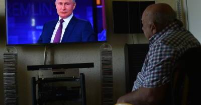 Владимир Путин - Путин назвал лишение званий "Ветеран труда" и льгот неправильным - ren.tv - Россия - Омск