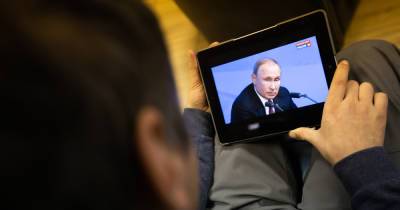 Владимир Путин - Путин — блогеру: Блокировать зарубежные соцсети не планируем - klops.ru - Москва - Россия