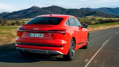 Porsche - Обновленный Audi e-tron сможет проезжать без подзарядки 600 км - bin.ua - Украина