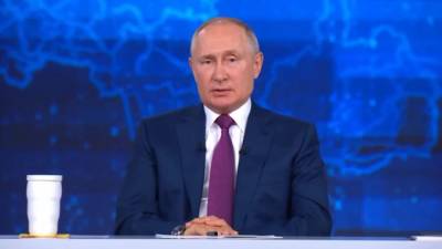 Владимир Путин - Путин заявил, что регоператоры должны отвечать за смешивание раздельно собранного мусора - piter.tv - Россия