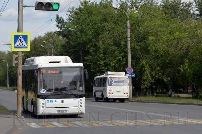 В Кургане по купон-талонам первого полугодия можно будет ездить в автобусах до 31 декабря - znak.com - Курган