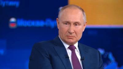 Владимир Путин - Путин поблагодарил женщин, которые гладят ему рубашки - piter.tv - Россия