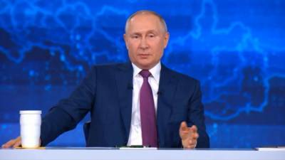 Владимир Путин - Путин назвал опасным преступлением подделку сертификатов о вакцинации - piter.tv - Россия