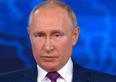 Владимир Путин - Российские школьники и студенты получат по 3 тыс. рублей на посещение музеев и театров - ya62.ru - Россия