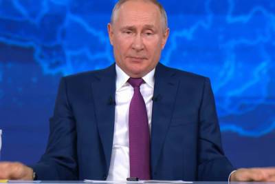 Владимир Путин - Эльдар Муртазин - Аналитик связи: чиновники могли мешать «Прямой линии» с Путиным - mk.ru