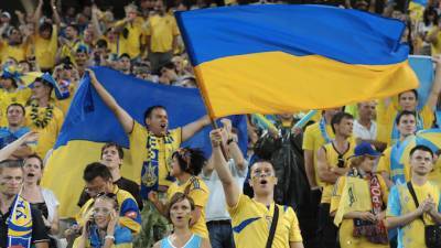 Валерий Баринов - Баринов: давайте поймаем какого-нибудь украинца, изобьем его, не в этом же дело - gazeta.ru - Украина - Швеция