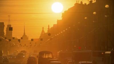 В Европе на фоне аномальной жары резко выросли цены на электричество - delovoe.tv - Россия - Эстония - Литва - Латвия