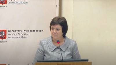 Директор столичной школы объяснила требование о вакцинации учительницы с медотводом - vm.ru