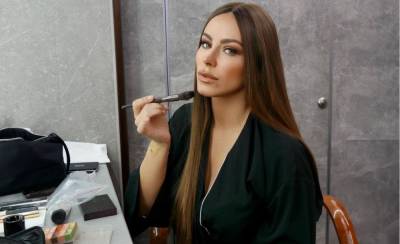 Ани Лорак - Ани Лорак пококетничала на камеру, спустив халат с плеча: «Просто принцесса…» - sport.politeka.net - Украина