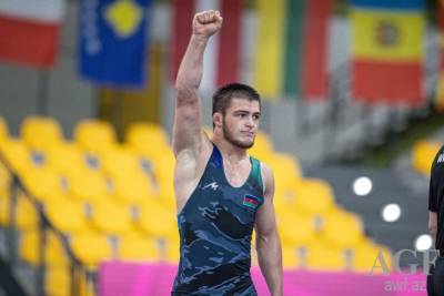 Азербайджан завоевал очередную золотую медаль на чемпионате Европы по вольной борьбе среди юниоров - trend.az - Россия - Турция - Азербайджан
