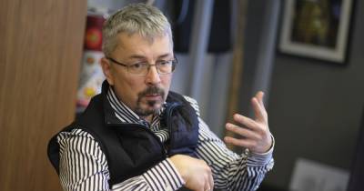 Александр Ткаченко - "Вы себя в зеркало видели?": ведущая "Прямого" обвинила министра культуры Ткаченко в расизме - focus.ua - Украина - Львов