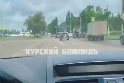 В Курске неизвестный лихач бросил открытый вызов сотрудникам ГИБДД - chr.mk.ru - Курск
