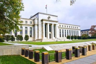 Золото подешевело, опустившись ниже уровня в 1900 долларов США - smartmoney.one - Москва
