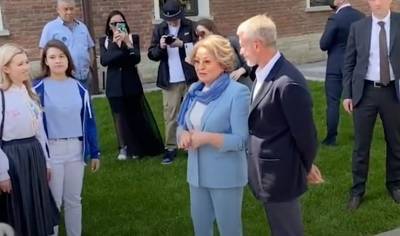 Роман Абрамович - Валентина Матвиенко - Матвиенко назвала «героем нашего времени» бизнесмена Романа Абрамовича - znak.com - Санкт-Петербург - Голландия