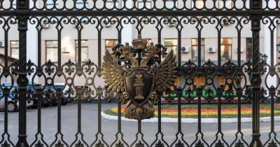 Прокуратура начала проверку после гибели выпавшего с 7 этажа ребенка - ren.tv - Москва