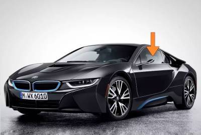 Новые BMW получат проекторы вместо традиционных зеркал заднего вида. Они будут проецировать информацию на боковые стекла автомобилей - bin.ua