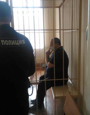 Депутата заксобрания Морозова не стали арестовывать за мошенничество на 15 млн рублей - runews24.ru - Новосибирск