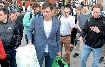 Дмитрий Гудков - Российский политик Дмитрий Гудков освобожден из-под стражи - charter97.org